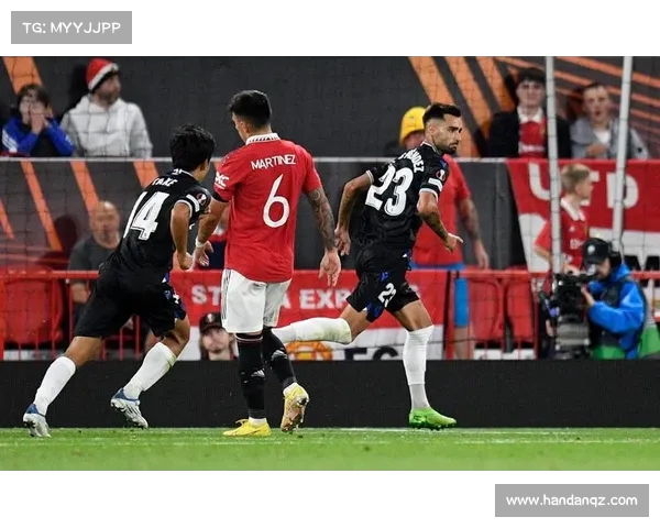 曼联稳步推进,最终击败对手 曼联稳步推进,最终击败对手