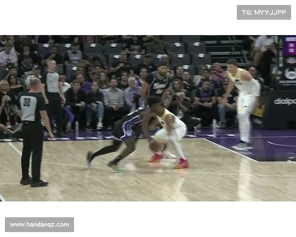 活塞队有望与丰泰基奥续约,提升阵容深度迎接新赛季挑战 活塞队有望与丰泰基奥续约,提升阵容深度迎接新赛季挑战