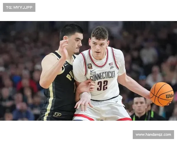 克林根跌至第位，美女拥抱庆祝 恩师赫尔利感慨万分(克林根博格)